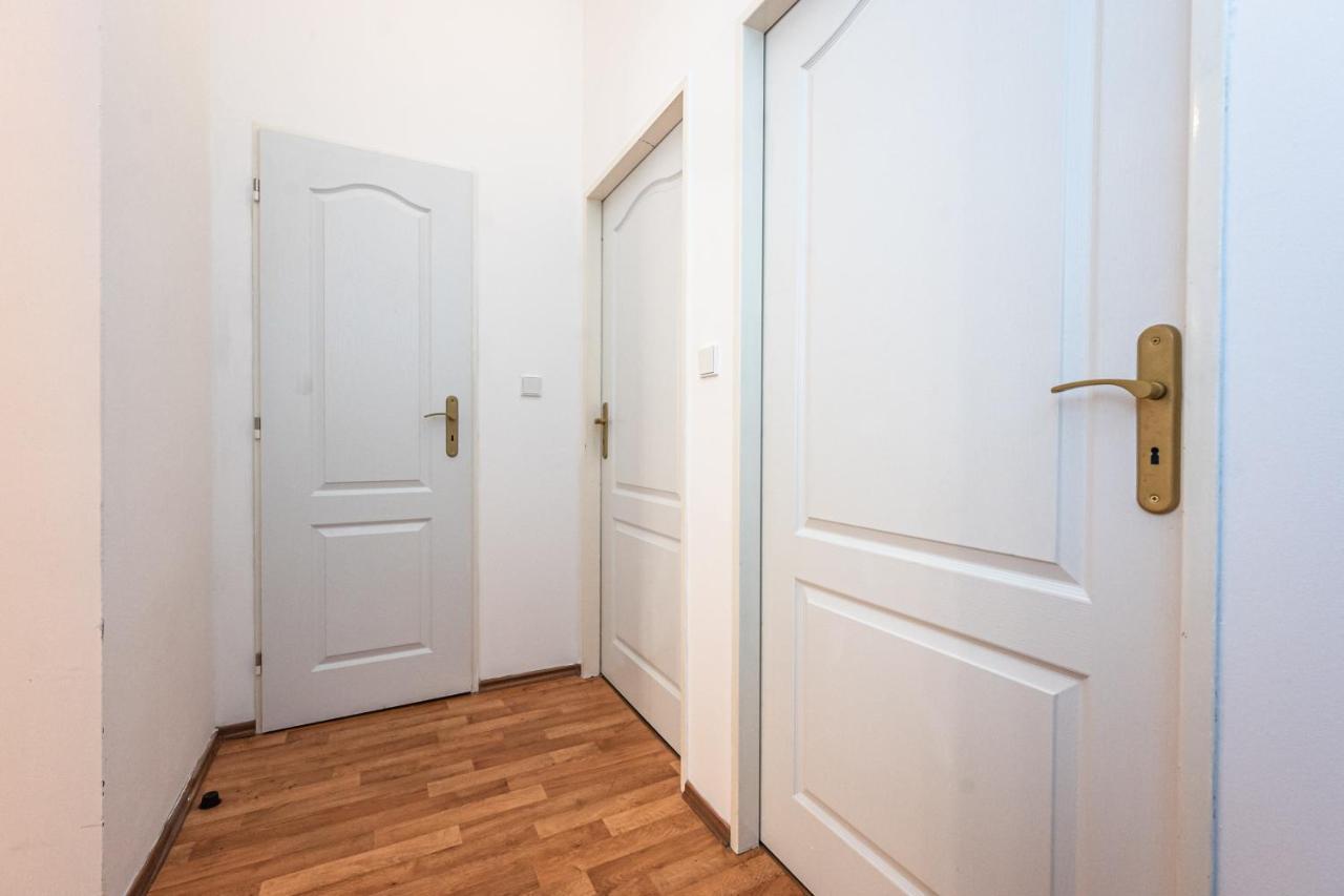 Apartment Lublanska 48 براغ المظهر الخارجي الصورة
